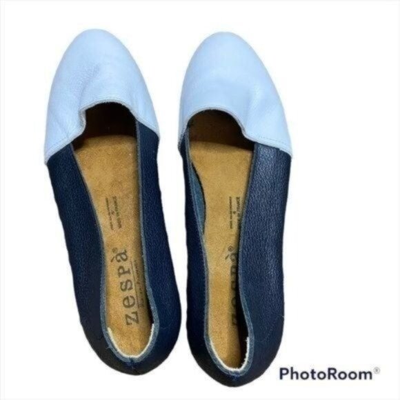 Zespa Leather Blue & White Flats Womens Size 39 - Picture 1 of 4